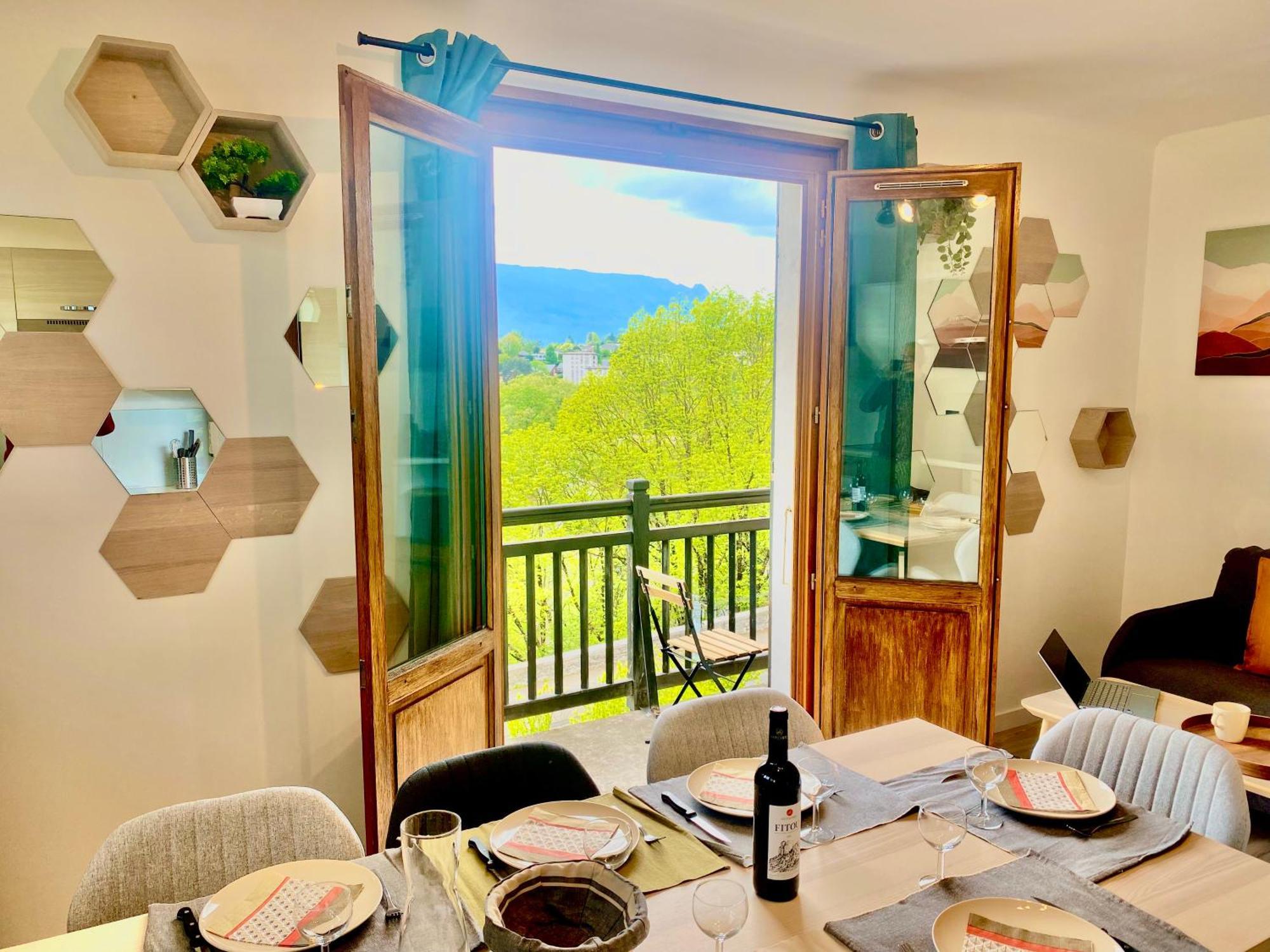 Les Balcons De Chambery Apartamento Exterior foto
