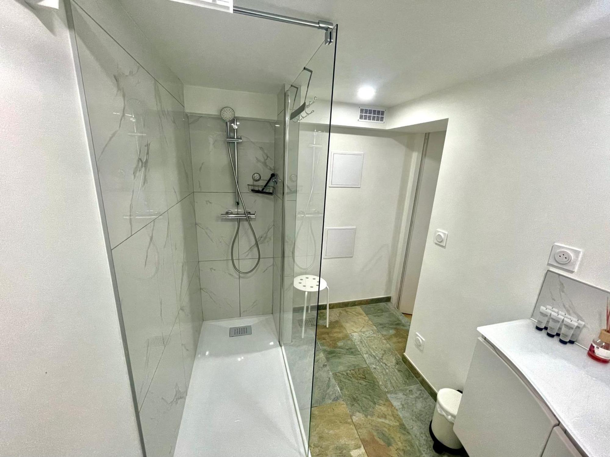 Les Balcons De Chambery Apartamento Exterior foto