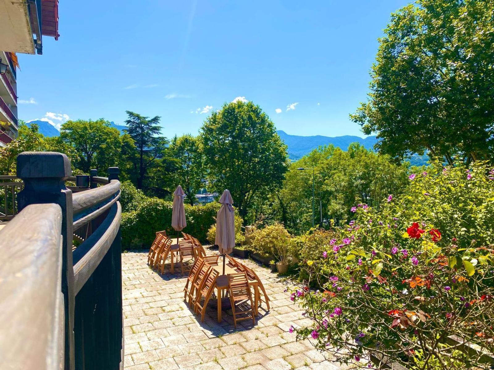 Les Balcons De Chambery Apartamento Exterior foto