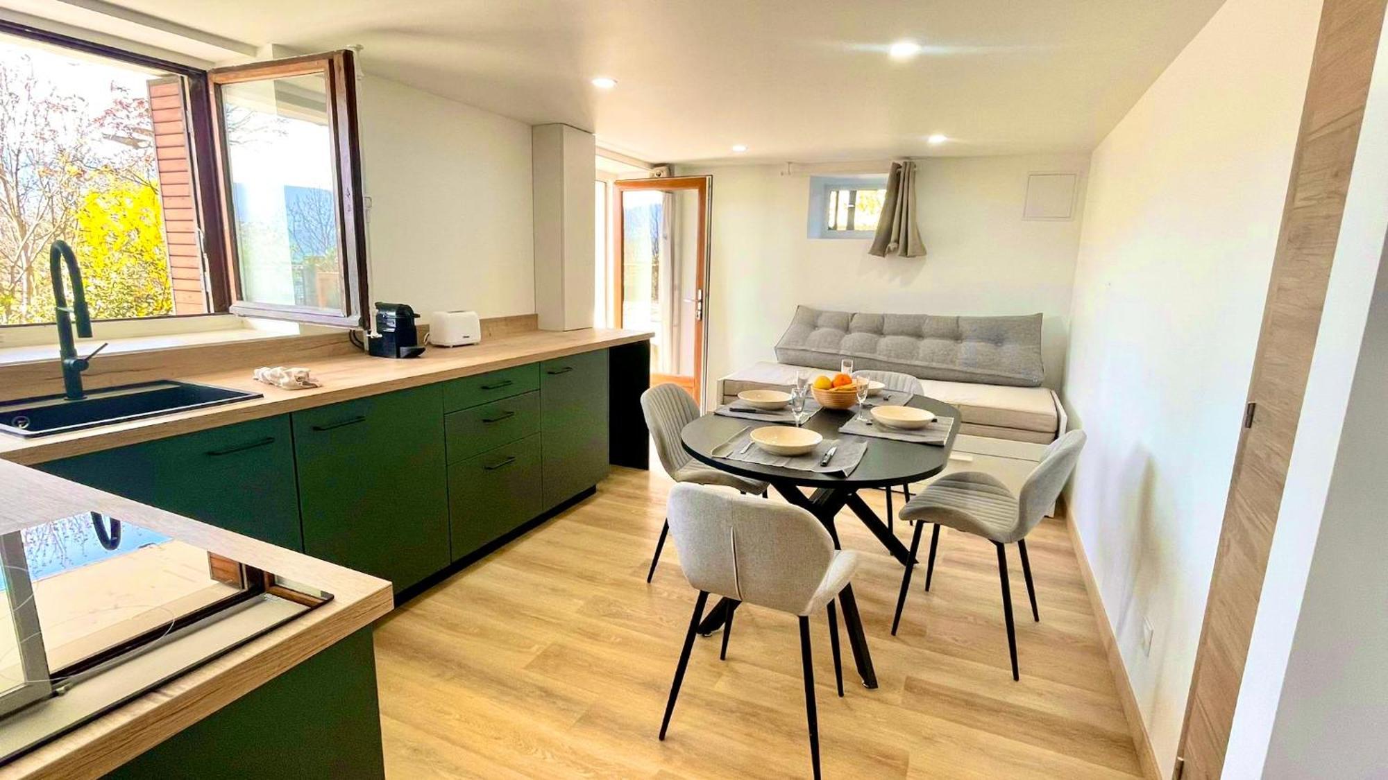Les Balcons De Chambery Apartamento Exterior foto